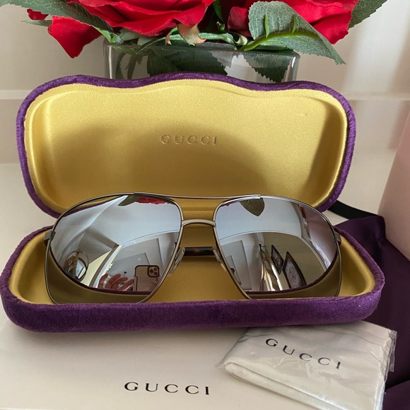 🔥Brand new GUCCI 66mm Navigator Sunglasses🔥 - Picture 4 of 14